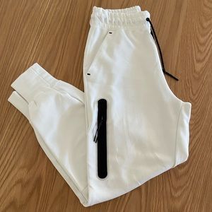 Nike jogger sweatpants